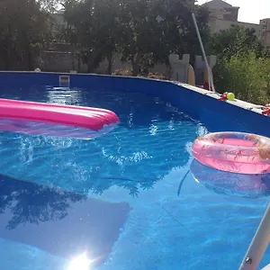 white-home-casa-relax-piscina-free-wi-fi-posto-auto.palermohotels.org/